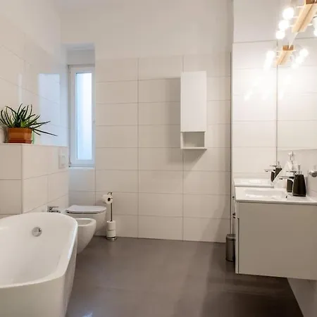 Girolamo Contarini Appartamento *