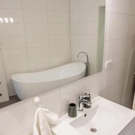 Girolamo Contarini *